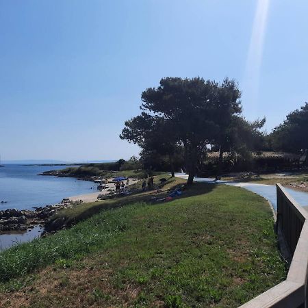 Apartman Nicol Ližnjan Εξωτερικό φωτογραφία