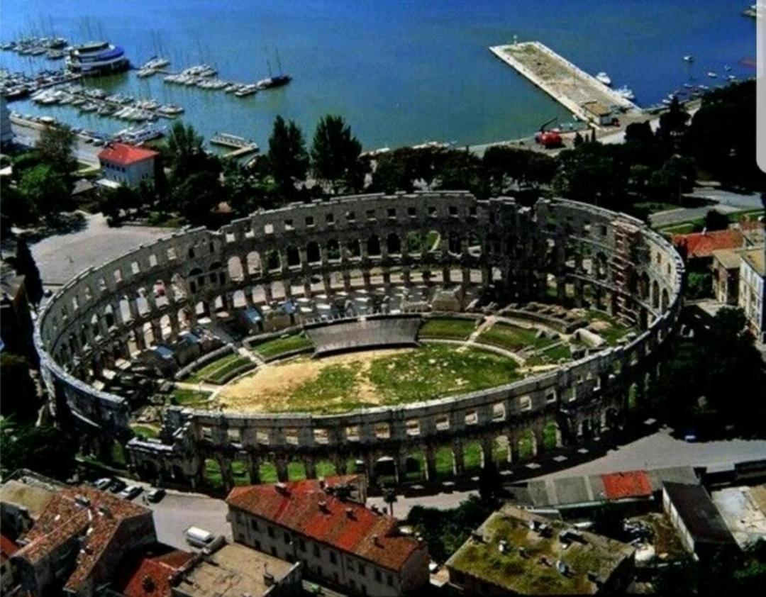Apartman Nicol Ližnjan Εξωτερικό φωτογραφία