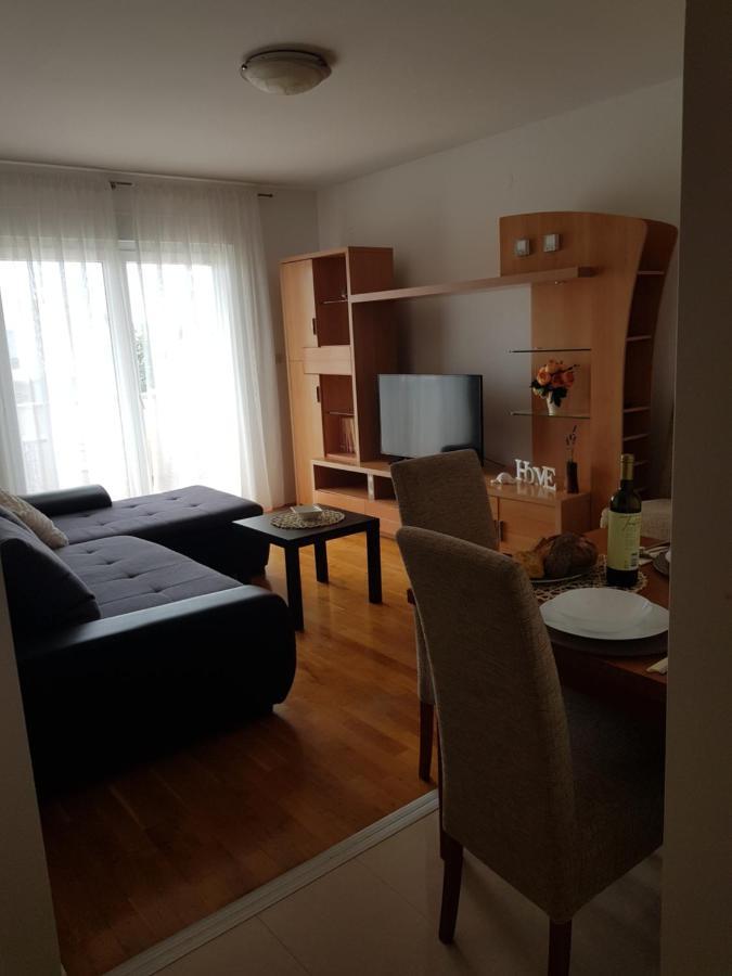 Apartman Nicol Ližnjan Εξωτερικό φωτογραφία