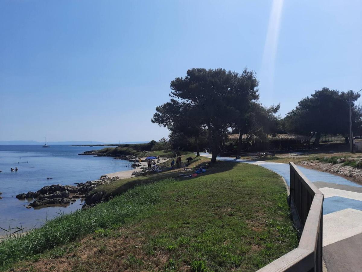 Apartman Nicol Ližnjan Εξωτερικό φωτογραφία
