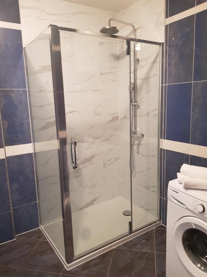 Apartman Nicol Ližnjan Εξωτερικό φωτογραφία